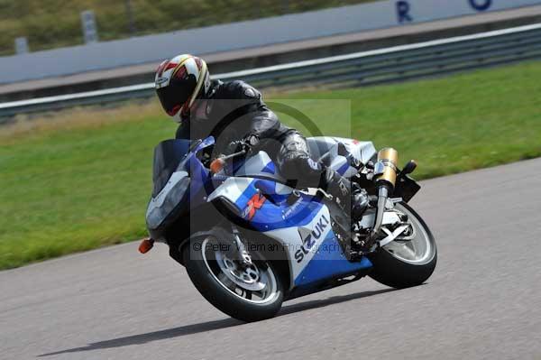 Motorcycle action photographs;Rockingham;Rockingham photographs;event digital images;eventdigitalimages;no limits trackday;peter wileman photography;rockingham corby northamptonshire;trackday;trackday digital images;trackday photos