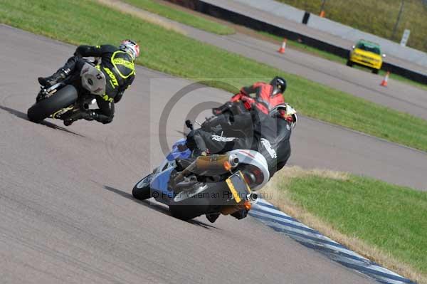 Motorcycle action photographs;Rockingham;Rockingham photographs;event digital images;eventdigitalimages;no limits trackday;peter wileman photography;rockingham corby northamptonshire;trackday;trackday digital images;trackday photos