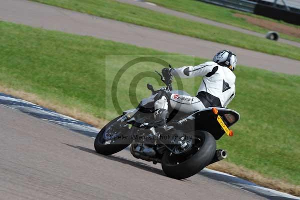 Motorcycle action photographs;Rockingham;Rockingham photographs;event digital images;eventdigitalimages;no limits trackday;peter wileman photography;rockingham corby northamptonshire;trackday;trackday digital images;trackday photos