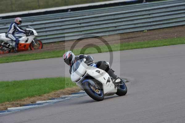 Motorcycle action photographs;Rockingham;Rockingham photographs;event digital images;eventdigitalimages;no limits trackday;peter wileman photography;rockingham corby northamptonshire;trackday;trackday digital images;trackday photos