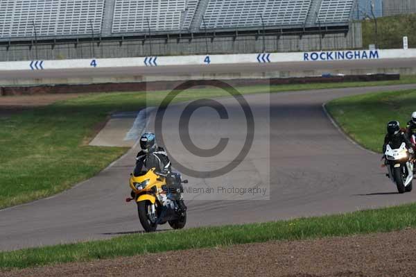 Motorcycle action photographs;Rockingham;Rockingham photographs;event digital images;eventdigitalimages;no limits trackday;peter wileman photography;rockingham corby northamptonshire;trackday;trackday digital images;trackday photos