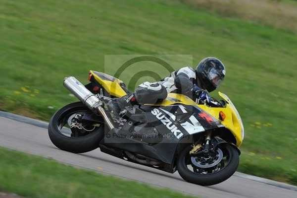 Motorcycle action photographs;Rockingham;Rockingham photographs;event digital images;eventdigitalimages;no limits trackday;peter wileman photography;rockingham corby northamptonshire;trackday;trackday digital images;trackday photos