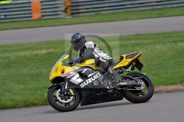 Motorcycle action photographs;Rockingham;Rockingham photographs;event digital images;eventdigitalimages;no limits trackday;peter wileman photography;rockingham corby northamptonshire;trackday;trackday digital images;trackday photos