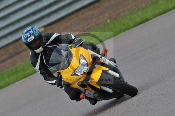 Motorcycle action photographs;Rockingham;Rockingham photographs;event digital images;eventdigitalimages;no limits trackday;peter wileman photography;rockingham corby northamptonshire;trackday;trackday digital images;trackday photos