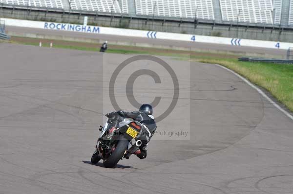 Motorcycle action photographs;Rockingham;Rockingham photographs;event digital images;eventdigitalimages;no limits trackday;peter wileman photography;rockingham corby northamptonshire;trackday;trackday digital images;trackday photos