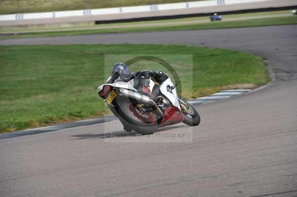 Motorcycle action photographs;Rockingham;Rockingham photographs;event digital images;eventdigitalimages;no limits trackday;peter wileman photography;rockingham corby northamptonshire;trackday;trackday digital images;trackday photos