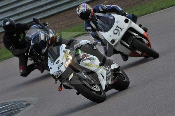 Motorcycle action photographs;Rockingham;Rockingham photographs;event digital images;eventdigitalimages;no limits trackday;peter wileman photography;rockingham corby northamptonshire;trackday;trackday digital images;trackday photos