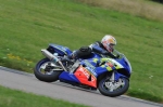 Motorcycle-action-photographs;Rockingham;Rockingham-photographs;event-digital-images;eventdigitalimages;no-limits-trackday;peter-wileman-photography;rockingham-corby-northamptonshire;trackday;trackday-digital-images;trackday-photos