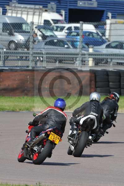 Motorcycle action photographs;Rockingham;Rockingham photographs;event digital images;eventdigitalimages;no limits trackday;peter wileman photography;rockingham corby northamptonshire;trackday;trackday digital images;trackday photos