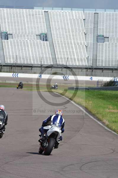 Motorcycle action photographs;Rockingham;Rockingham photographs;event digital images;eventdigitalimages;no limits trackday;peter wileman photography;rockingham corby northamptonshire;trackday;trackday digital images;trackday photos