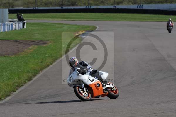 Motorcycle action photographs;Rockingham;Rockingham photographs;event digital images;eventdigitalimages;no limits trackday;peter wileman photography;rockingham corby northamptonshire;trackday;trackday digital images;trackday photos