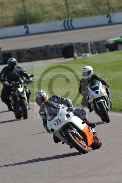 Motorcycle action photographs;Rockingham;Rockingham photographs;event digital images;eventdigitalimages;no limits trackday;peter wileman photography;rockingham corby northamptonshire;trackday;trackday digital images;trackday photos