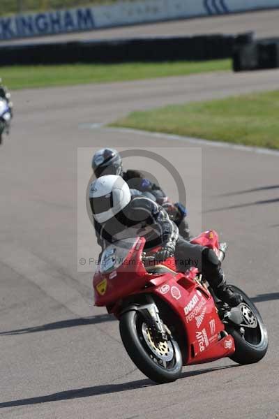 Motorcycle action photographs;Rockingham;Rockingham photographs;event digital images;eventdigitalimages;no limits trackday;peter wileman photography;rockingham corby northamptonshire;trackday;trackday digital images;trackday photos