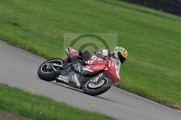 Motorcycle action photographs;Rockingham;Rockingham photographs;event digital images;eventdigitalimages;no limits trackday;peter wileman photography;rockingham corby northamptonshire;trackday;trackday digital images;trackday photos