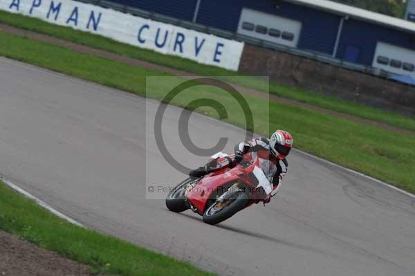 Motorcycle action photographs;Rockingham;Rockingham photographs;event digital images;eventdigitalimages;no limits trackday;peter wileman photography;rockingham corby northamptonshire;trackday;trackday digital images;trackday photos