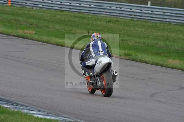 Motorcycle action photographs;Rockingham;Rockingham photographs;event digital images;eventdigitalimages;no limits trackday;peter wileman photography;rockingham corby northamptonshire;trackday;trackday digital images;trackday photos