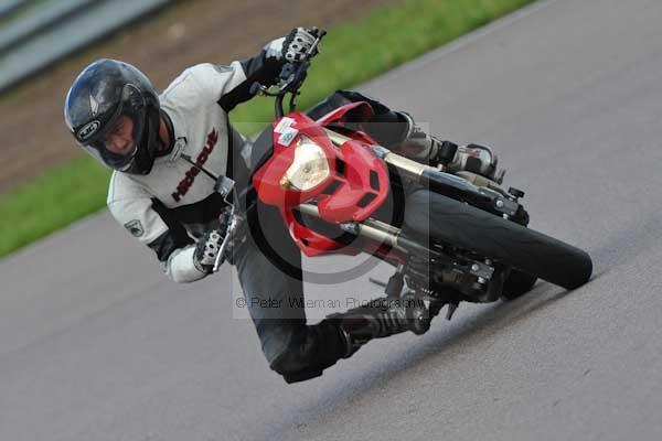 Motorcycle action photographs;Rockingham;Rockingham photographs;event digital images;eventdigitalimages;no limits trackday;peter wileman photography;rockingham corby northamptonshire;trackday;trackday digital images;trackday photos