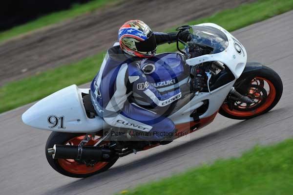 Motorcycle action photographs;Rockingham;Rockingham photographs;event digital images;eventdigitalimages;no limits trackday;peter wileman photography;rockingham corby northamptonshire;trackday;trackday digital images;trackday photos