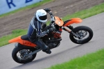 Motorcycle-action-photographs;Rockingham;Rockingham-photographs;event-digital-images;eventdigitalimages;no-limits-trackday;peter-wileman-photography;rockingham-corby-northamptonshire;trackday;trackday-digital-images;trackday-photos