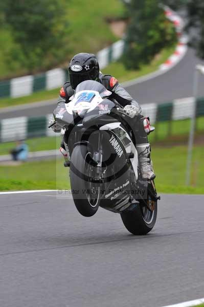 Motorcycle action photographs;cadwell;cadwell park photographs;event digital images;eventdigitalimages;motor racing louth lincolnshire;no limits trackday;peter wileman photography;trackday;trackday digital images;trackday photos