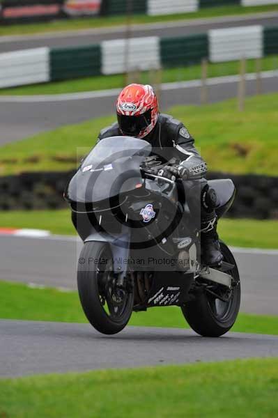 Motorcycle action photographs;cadwell;cadwell park photographs;event digital images;eventdigitalimages;motor racing louth lincolnshire;no limits trackday;peter wileman photography;trackday;trackday digital images;trackday photos