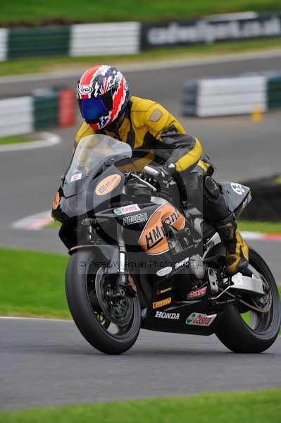 Motorcycle action photographs;cadwell;cadwell park photographs;event digital images;eventdigitalimages;motor racing louth lincolnshire;no limits trackday;peter wileman photography;trackday;trackday digital images;trackday photos