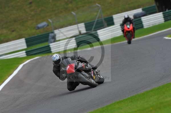 Motorcycle action photographs;cadwell;cadwell park photographs;event digital images;eventdigitalimages;motor racing louth lincolnshire;no limits trackday;peter wileman photography;trackday;trackday digital images;trackday photos