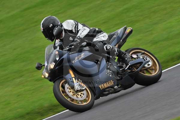 Motorcycle action photographs;cadwell;cadwell park photographs;event digital images;eventdigitalimages;motor racing louth lincolnshire;no limits trackday;peter wileman photography;trackday;trackday digital images;trackday photos