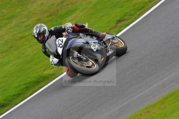 Motorcycle action photographs;cadwell;cadwell park photographs;event digital images;eventdigitalimages;motor racing louth lincolnshire;no limits trackday;peter wileman photography;trackday;trackday digital images;trackday photos