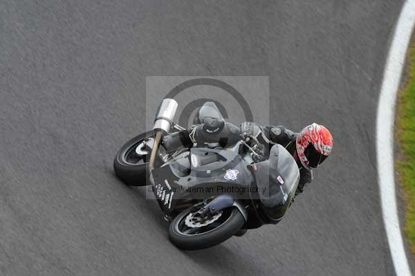 Motorcycle action photographs;cadwell;cadwell park photographs;event digital images;eventdigitalimages;motor racing louth lincolnshire;no limits trackday;peter wileman photography;trackday;trackday digital images;trackday photos