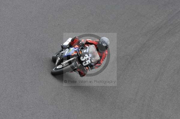 Motorcycle action photographs;cadwell;cadwell park photographs;event digital images;eventdigitalimages;motor racing louth lincolnshire;no limits trackday;peter wileman photography;trackday;trackday digital images;trackday photos