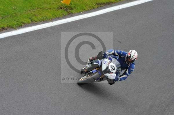 Motorcycle action photographs;cadwell;cadwell park photographs;event digital images;eventdigitalimages;motor racing louth lincolnshire;no limits trackday;peter wileman photography;trackday;trackday digital images;trackday photos