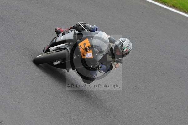 Motorcycle action photographs;cadwell;cadwell park photographs;event digital images;eventdigitalimages;motor racing louth lincolnshire;no limits trackday;peter wileman photography;trackday;trackday digital images;trackday photos