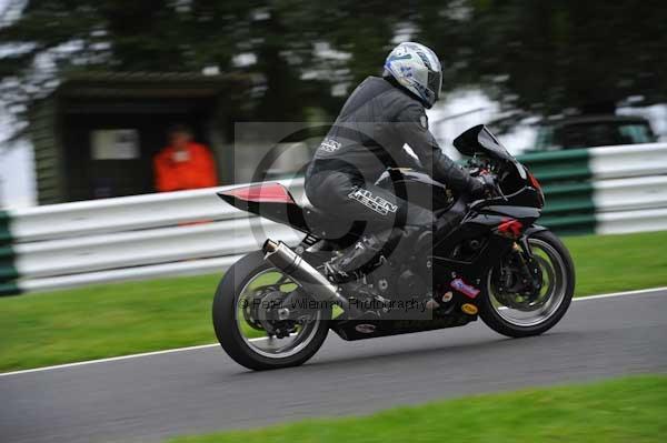 Motorcycle action photographs;cadwell;cadwell park photographs;event digital images;eventdigitalimages;motor racing louth lincolnshire;no limits trackday;peter wileman photography;trackday;trackday digital images;trackday photos