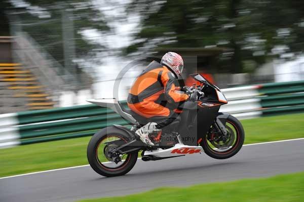 Motorcycle action photographs;cadwell;cadwell park photographs;event digital images;eventdigitalimages;motor racing louth lincolnshire;no limits trackday;peter wileman photography;trackday;trackday digital images;trackday photos