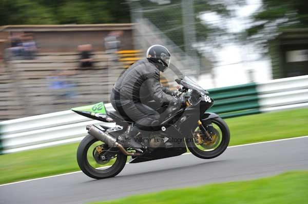 Motorcycle action photographs;cadwell;cadwell park photographs;event digital images;eventdigitalimages;motor racing louth lincolnshire;no limits trackday;peter wileman photography;trackday;trackday digital images;trackday photos