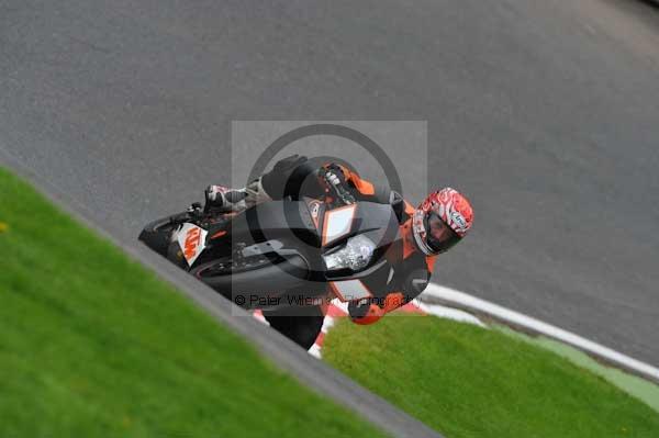 Motorcycle action photographs;cadwell;cadwell park photographs;event digital images;eventdigitalimages;motor racing louth lincolnshire;no limits trackday;peter wileman photography;trackday;trackday digital images;trackday photos