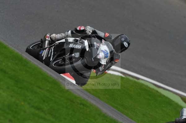 Motorcycle action photographs;cadwell;cadwell park photographs;event digital images;eventdigitalimages;motor racing louth lincolnshire;no limits trackday;peter wileman photography;trackday;trackday digital images;trackday photos