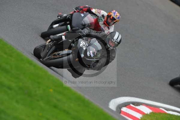 Motorcycle action photographs;cadwell;cadwell park photographs;event digital images;eventdigitalimages;motor racing louth lincolnshire;no limits trackday;peter wileman photography;trackday;trackday digital images;trackday photos