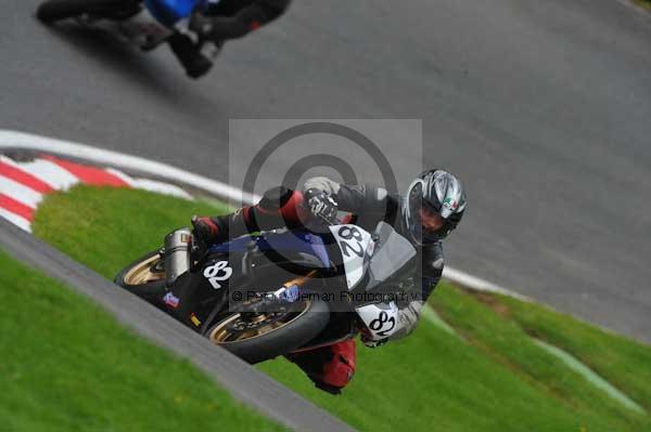 Motorcycle action photographs;cadwell;cadwell park photographs;event digital images;eventdigitalimages;motor racing louth lincolnshire;no limits trackday;peter wileman photography;trackday;trackday digital images;trackday photos