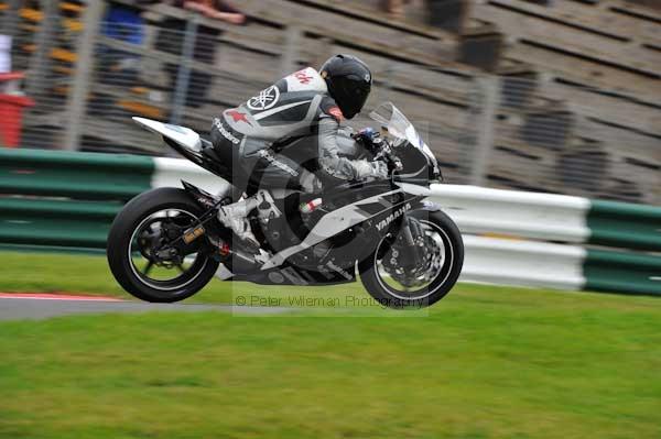 Motorcycle action photographs;cadwell;cadwell park photographs;event digital images;eventdigitalimages;motor racing louth lincolnshire;no limits trackday;peter wileman photography;trackday;trackday digital images;trackday photos