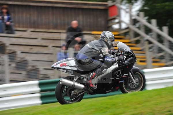 Motorcycle action photographs;cadwell;cadwell park photographs;event digital images;eventdigitalimages;motor racing louth lincolnshire;no limits trackday;peter wileman photography;trackday;trackday digital images;trackday photos