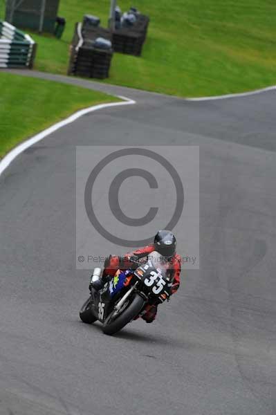 Motorcycle action photographs;cadwell;cadwell park photographs;event digital images;eventdigitalimages;motor racing louth lincolnshire;no limits trackday;peter wileman photography;trackday;trackday digital images;trackday photos