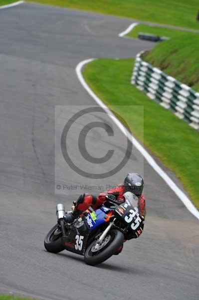 Motorcycle action photographs;cadwell;cadwell park photographs;event digital images;eventdigitalimages;motor racing louth lincolnshire;no limits trackday;peter wileman photography;trackday;trackday digital images;trackday photos