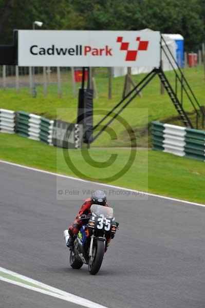 Motorcycle action photographs;cadwell;cadwell park photographs;event digital images;eventdigitalimages;motor racing louth lincolnshire;no limits trackday;peter wileman photography;trackday;trackday digital images;trackday photos