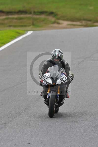 Motorcycle action photographs;cadwell;cadwell park photographs;event digital images;eventdigitalimages;motor racing louth lincolnshire;no limits trackday;peter wileman photography;trackday;trackday digital images;trackday photos