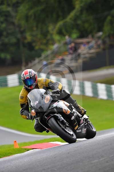 Motorcycle action photographs;cadwell;cadwell park photographs;event digital images;eventdigitalimages;motor racing louth lincolnshire;no limits trackday;peter wileman photography;trackday;trackday digital images;trackday photos