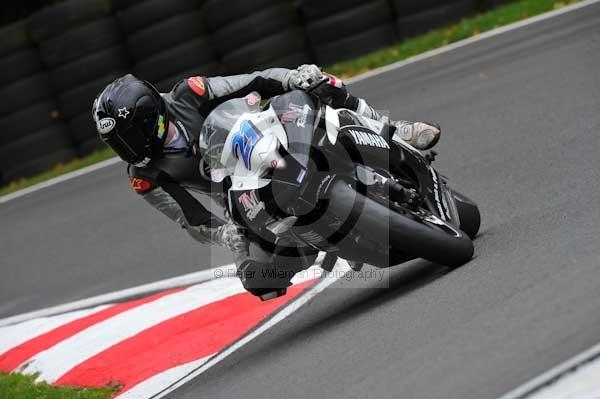 Motorcycle action photographs;cadwell;cadwell park photographs;event digital images;eventdigitalimages;motor racing louth lincolnshire;no limits trackday;peter wileman photography;trackday;trackday digital images;trackday photos