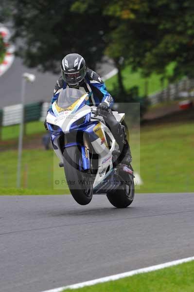 Motorcycle action photographs;cadwell;cadwell park photographs;event digital images;eventdigitalimages;motor racing louth lincolnshire;no limits trackday;peter wileman photography;trackday;trackday digital images;trackday photos