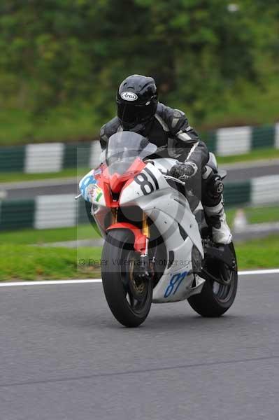 Motorcycle action photographs;cadwell;cadwell park photographs;event digital images;eventdigitalimages;motor racing louth lincolnshire;no limits trackday;peter wileman photography;trackday;trackday digital images;trackday photos